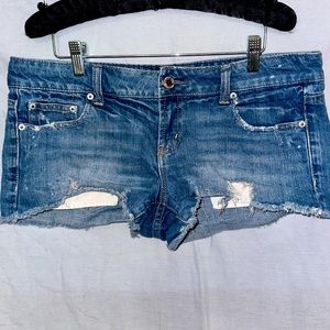 American Eagle distressed shorts size 10